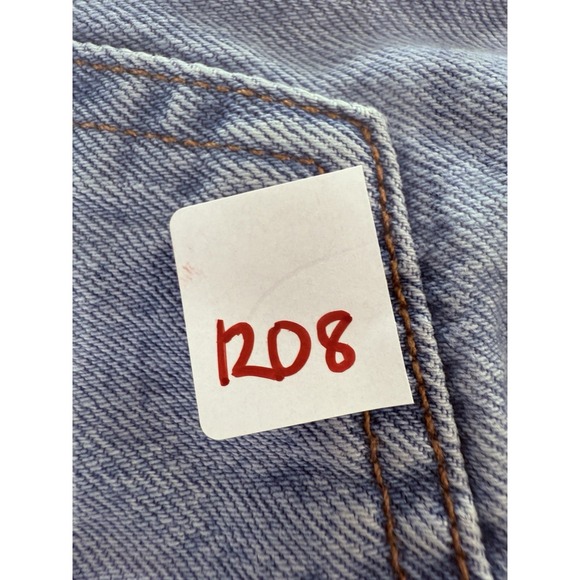 Levis 501 Womens Shorts Size 24 Blue Button Fly Distressed Denim Medium Wash - Picture 9 of 9